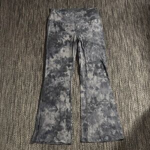 Lululemon Groove Super-High-Rise Flared Pant Nulu